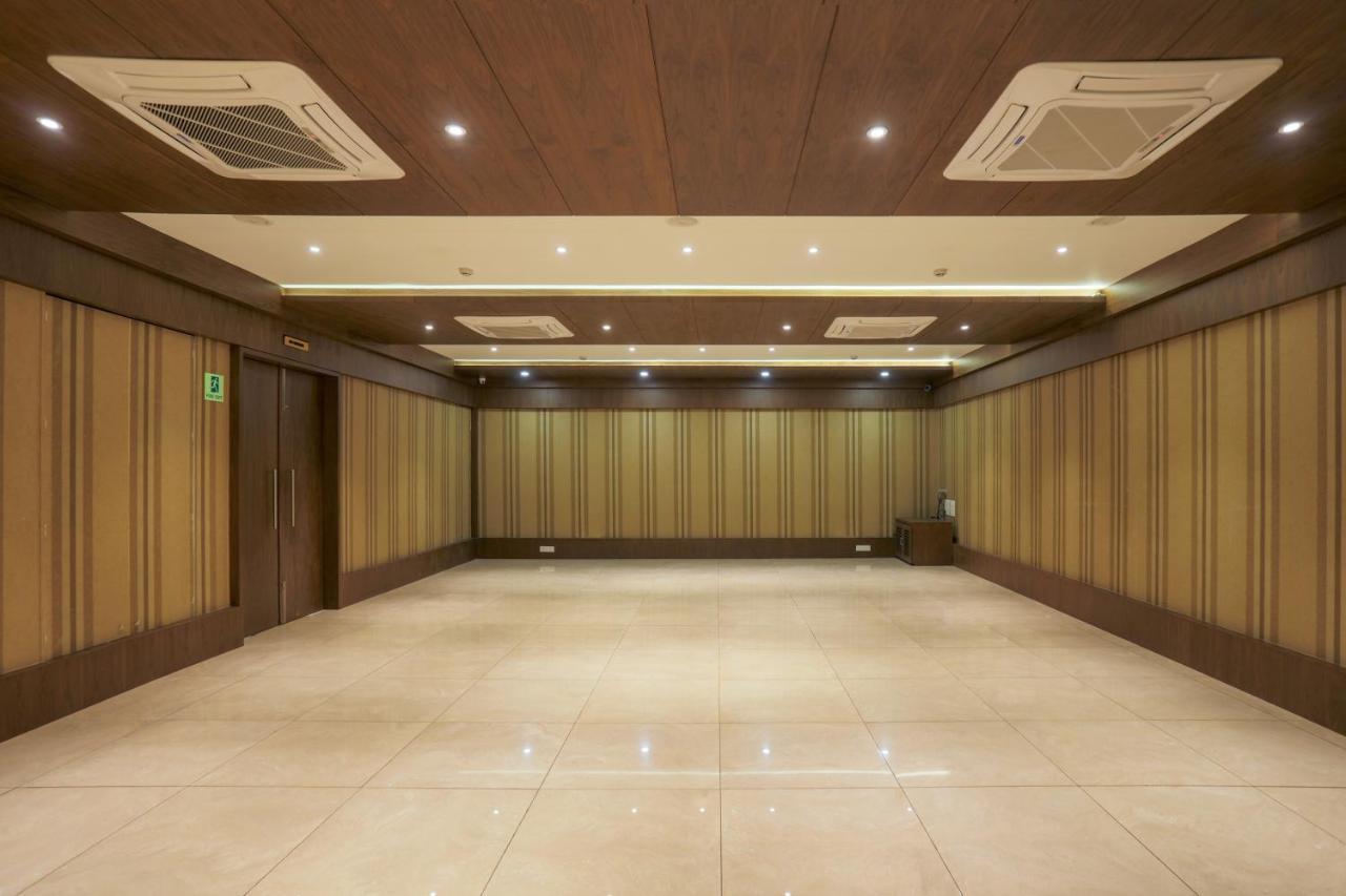 ראג'קוט Hotel Kavery מראה חיצוני תמונה