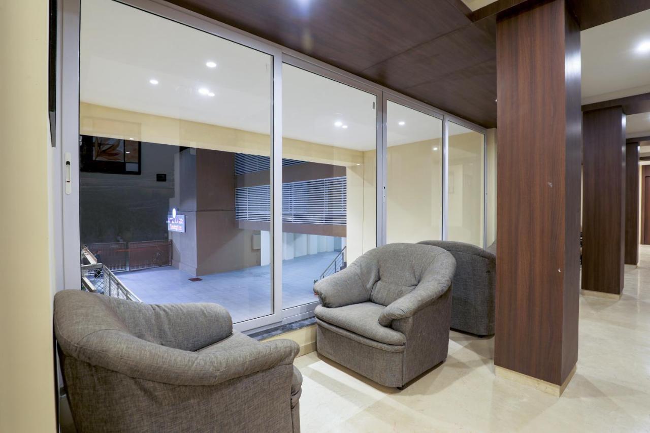 ראג'קוט Hotel Kavery מראה חיצוני תמונה