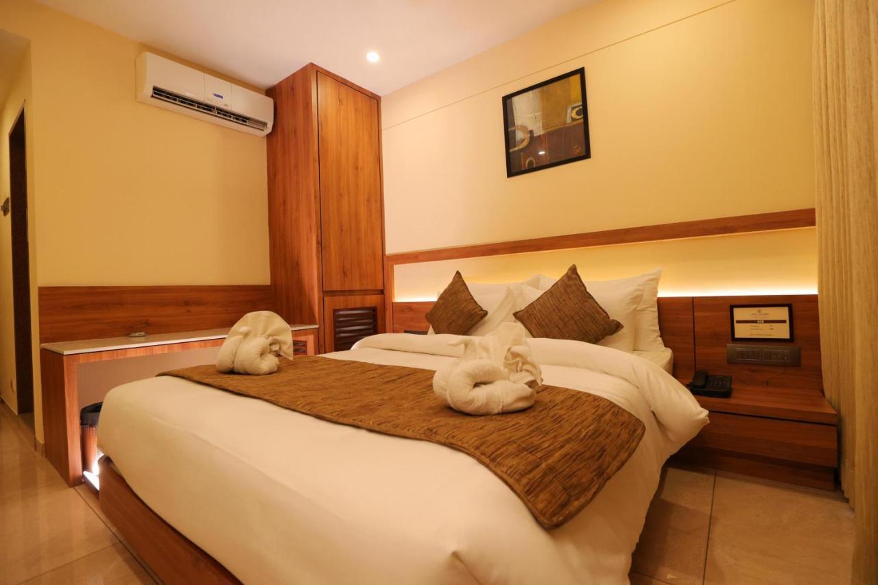 ראג'קוט Hotel Kavery מראה חיצוני תמונה