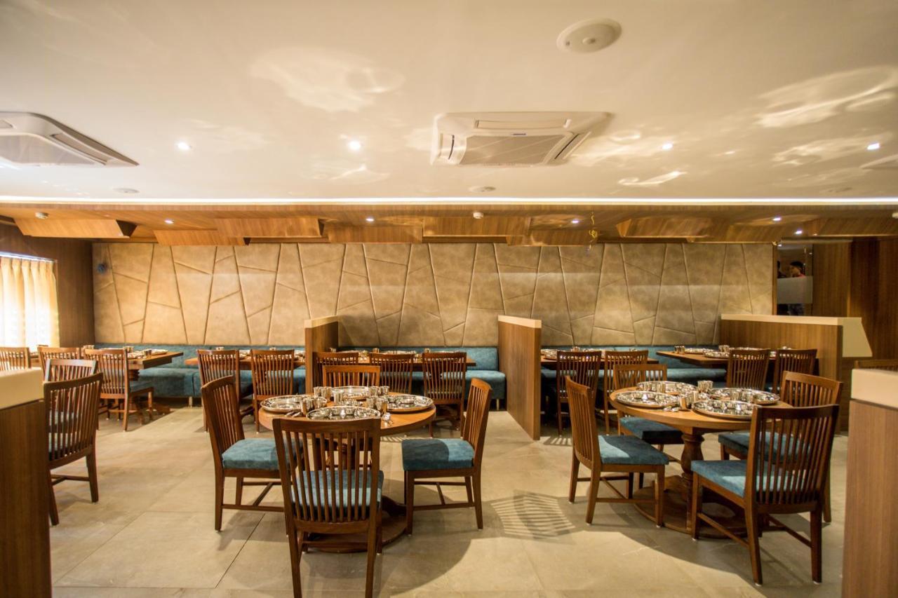 ראג'קוט Hotel Kavery מראה חיצוני תמונה