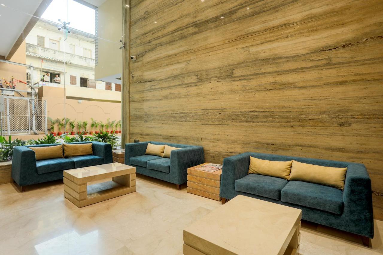 ראג'קוט Hotel Kavery מראה חיצוני תמונה