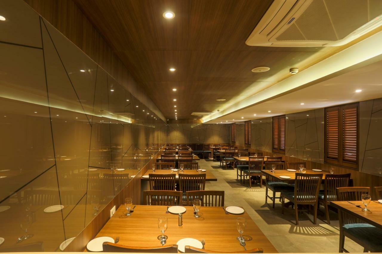 ראג'קוט Hotel Kavery מראה חיצוני תמונה