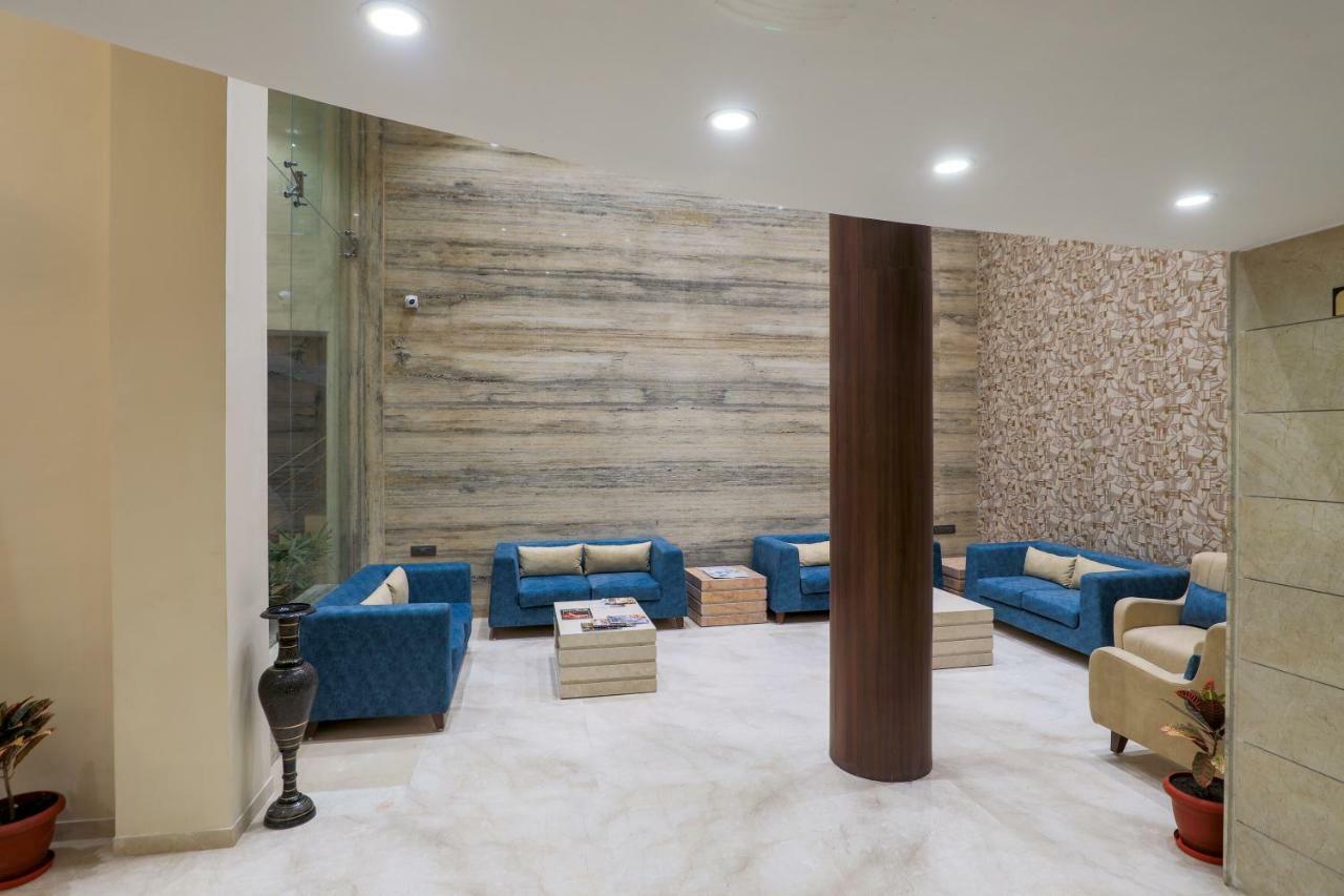 ראג'קוט Hotel Kavery מראה חיצוני תמונה