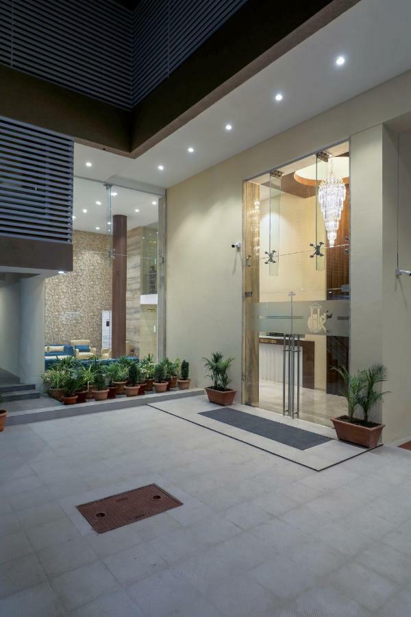 ראג'קוט Hotel Kavery מראה חיצוני תמונה