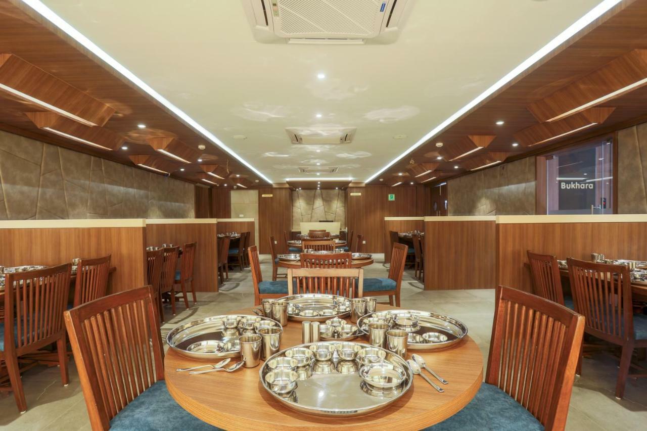 ראג'קוט Hotel Kavery מראה חיצוני תמונה